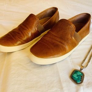 Frye Dylan leather slip on shoes in Cognac